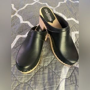 SANDGRENS DUBLIN CLOGS COGNAC SIZE EU 39 NWOB